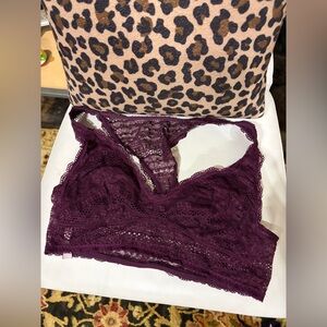 Victorias Secret Deep Purple Lace Bralette Size M